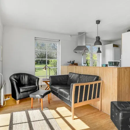 4 Bedroom Awesome In