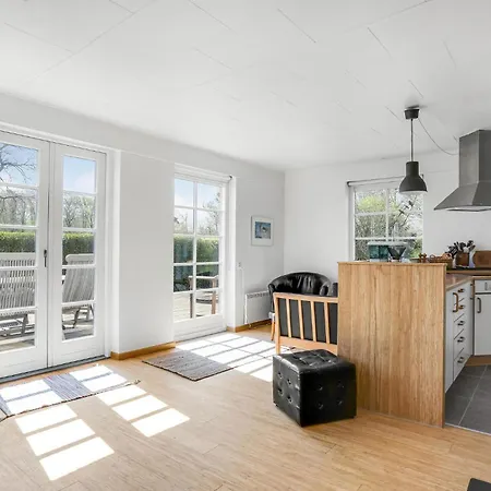 4 Bedroom Awesome In Semesterbostad *